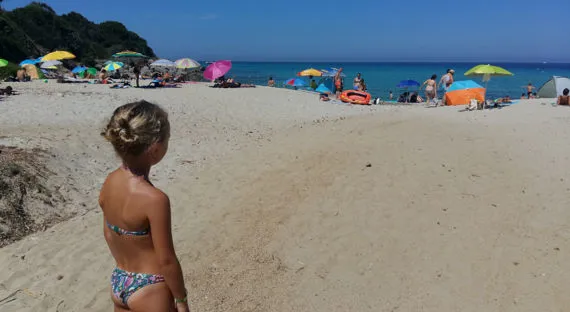 Bimba spiaggia corsica viaggio itinerario
